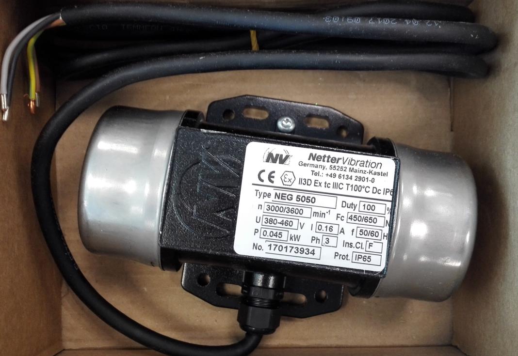 容器清空殘留難題？Netter NTP 48 B+C 氣動(dòng)振動(dòng)器  減少人工清理成本