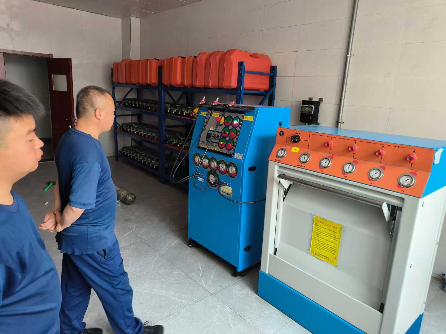 中蘇消防裝備專業(yè)維保天津消防裝備mch36空氣壓縮機
