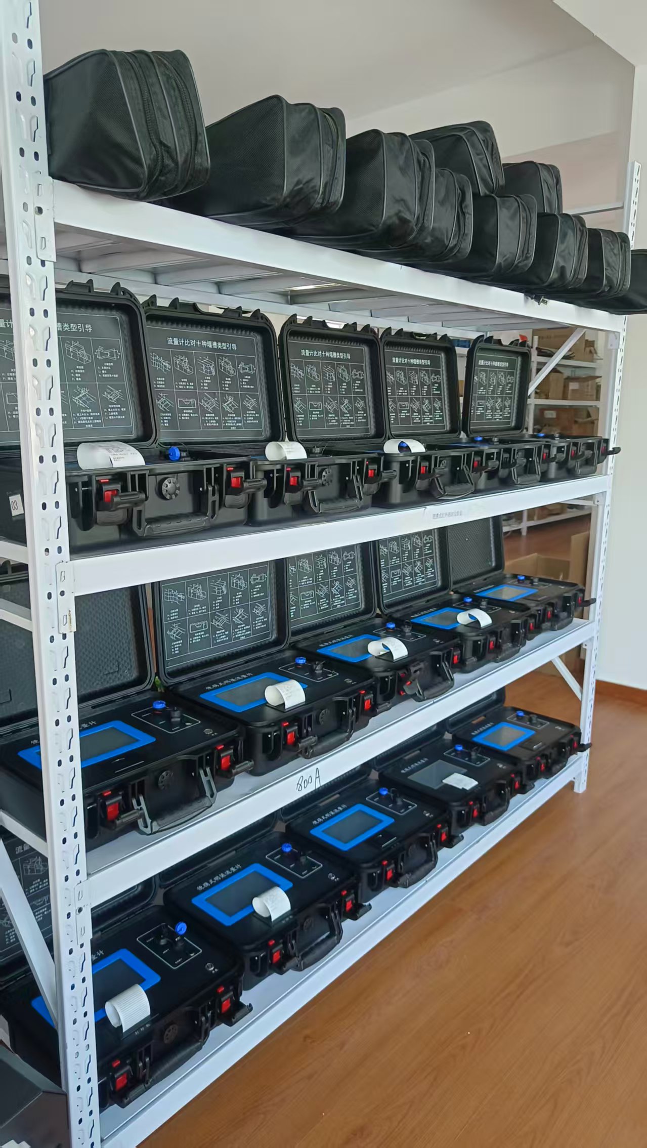 新業(yè)環(huán)保XY-6800R型便攜式明渠流量計(jì)創(chuàng)西安極速發(fā)貨新紀(jì)