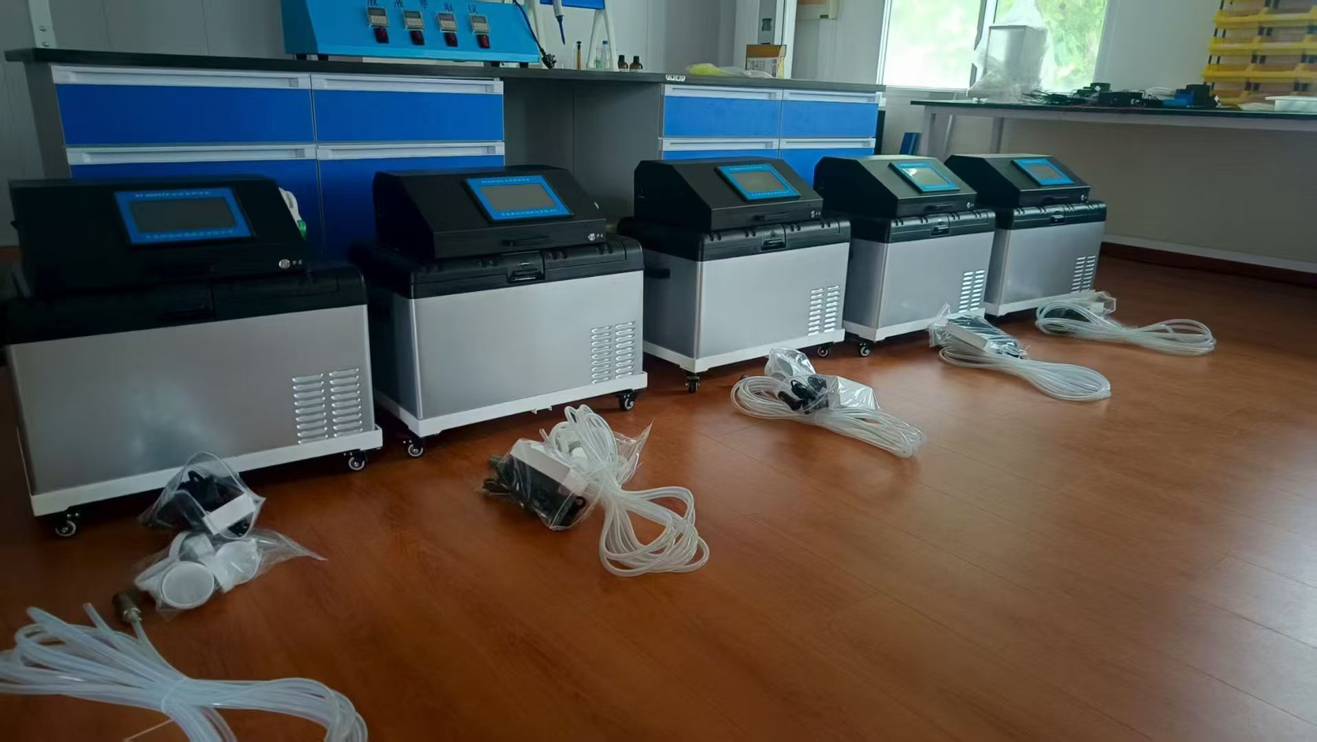 便携智能 + 精准留样！XY-8003TX 型水质采样器致力环境监测