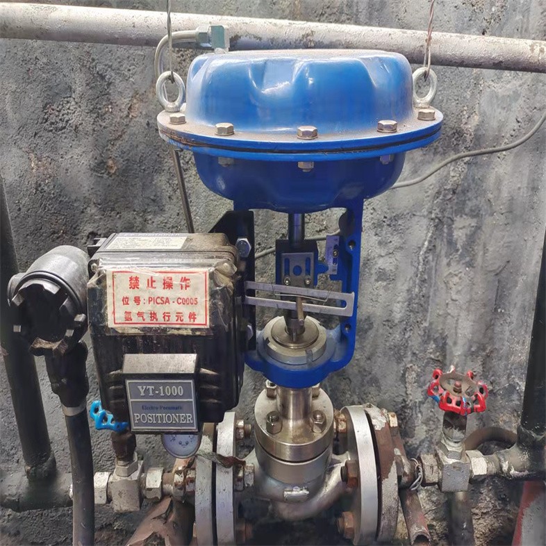 氣動帶定位器調節閥19.jpg 氣動帶定位器調節閥19.jpg